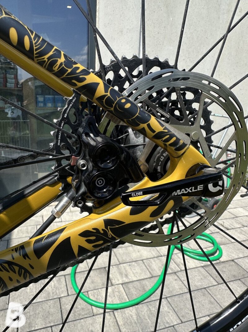 Santa Cruz Stigmata CC AXS 2023