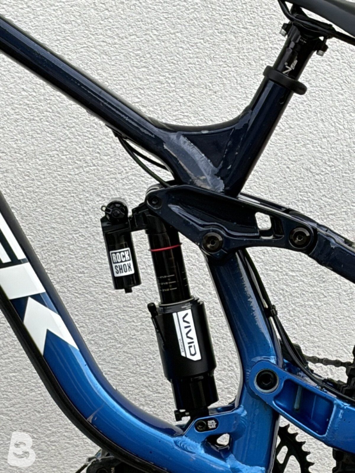 Trek Session 9 2022