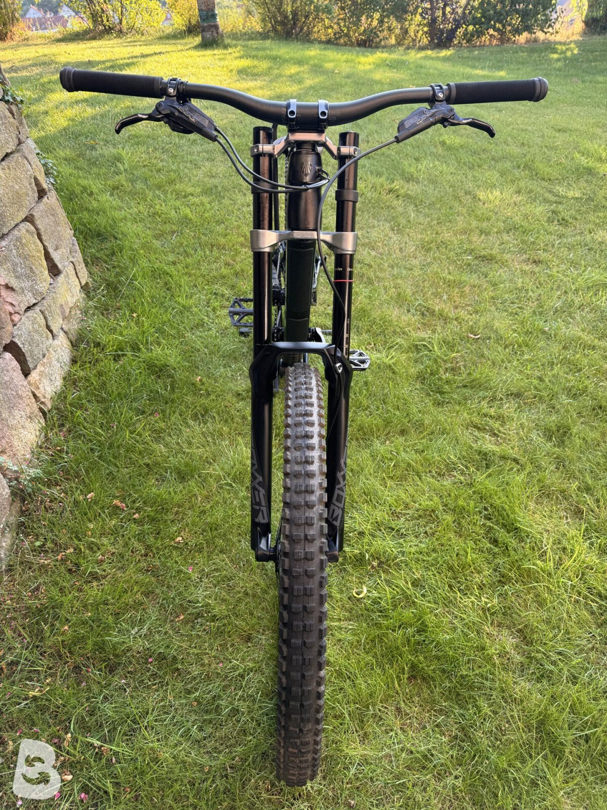Trek Session 8 2025