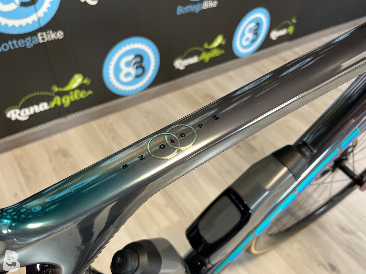 Trek Madone SLR9 eTap Gen.8 2025