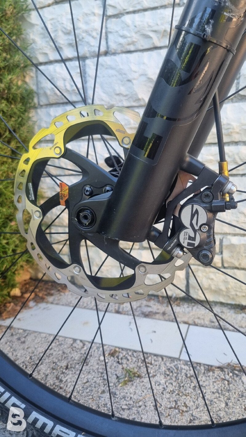 Mondraker SUPERFOXY CARBON R 2024