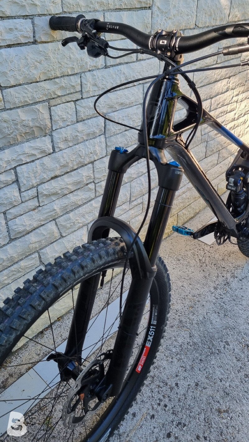 Mondraker SUPERFOXY CARBON R 2024