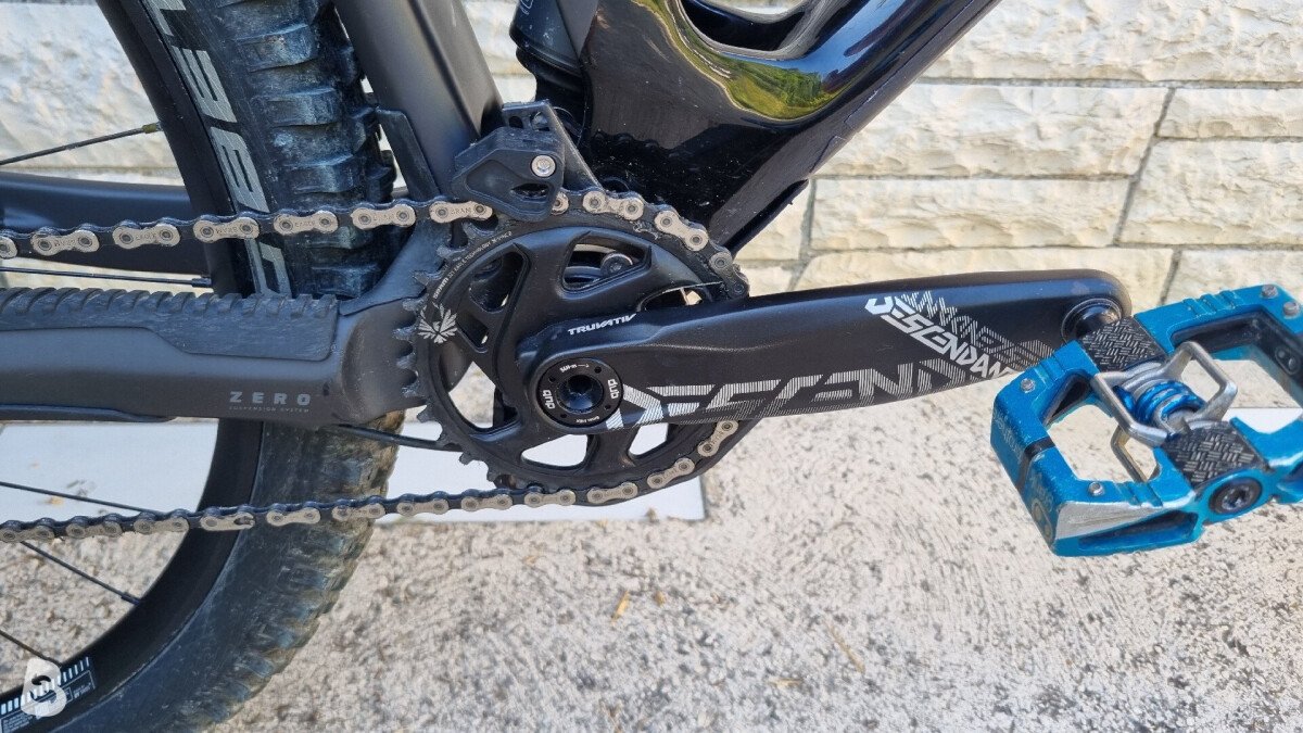 Mondraker SUPERFOXY CARBON R 2024