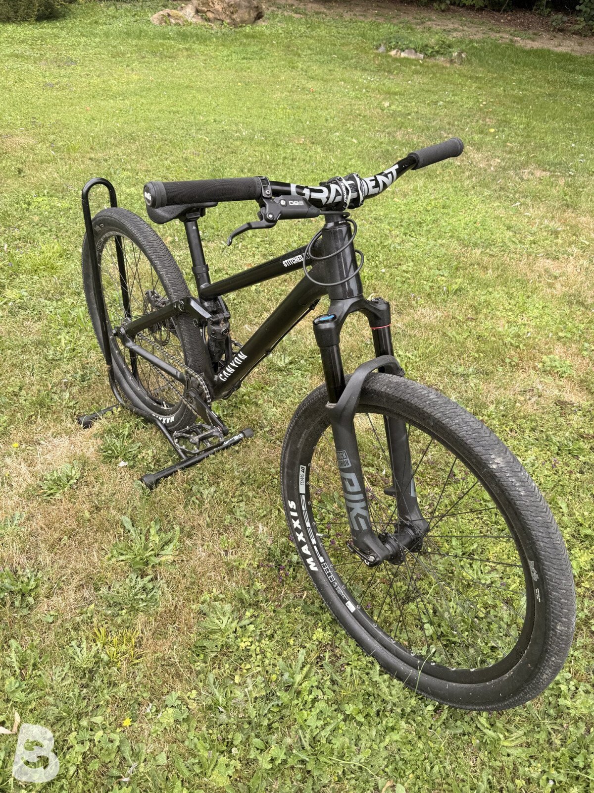 Canyon stitsched 720 2025