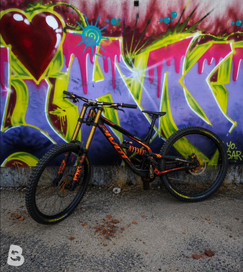 Pivot Phoenix 29 Pro Saint 2024