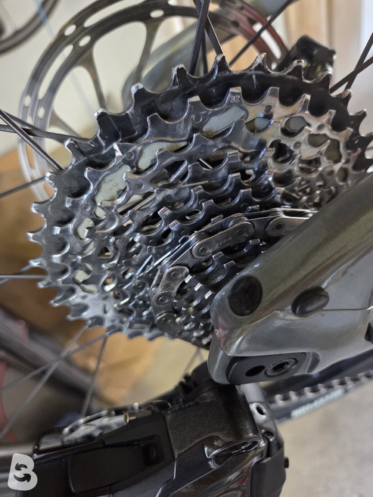 Giant Revolt Advanced Pro 2025