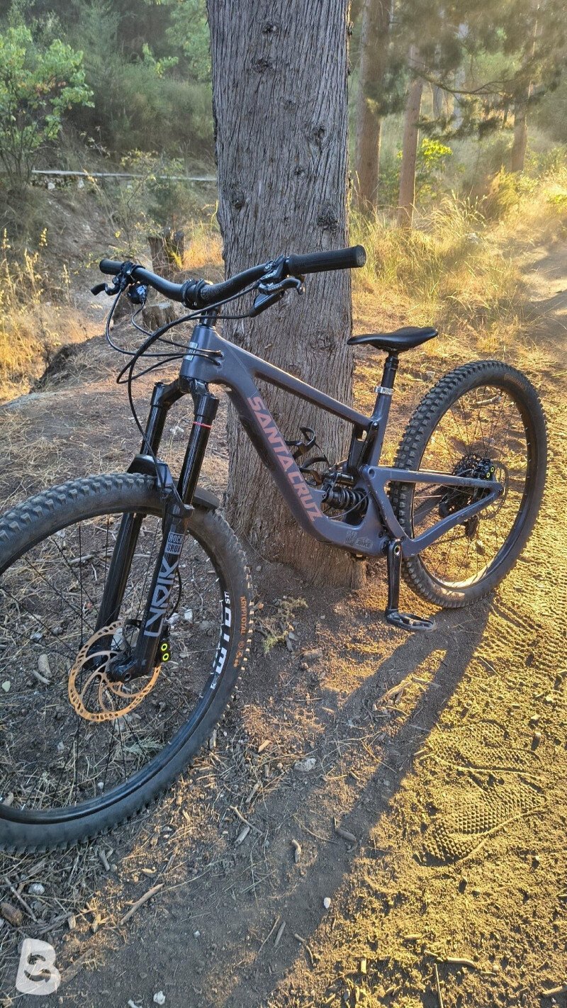 Santa Cruz Megatower V1 2022