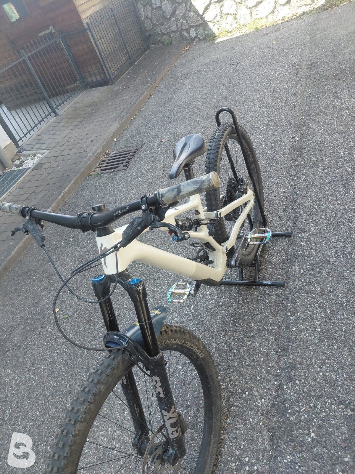 Specialized Stumpjumper Evo Expert 2023