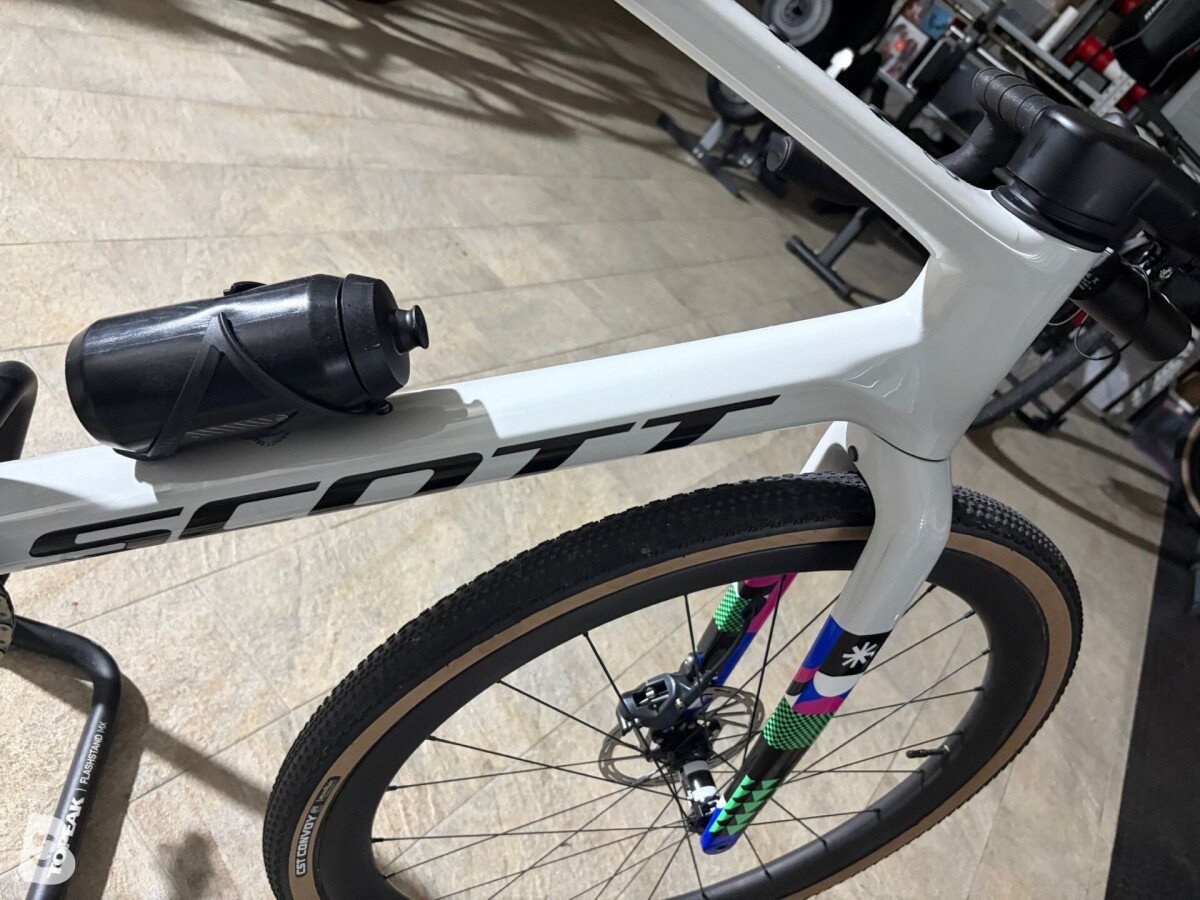 Scott Addict RC Gravel 2025
