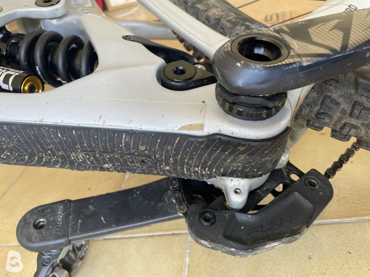 Mondraker RAZE CARBON R 2023