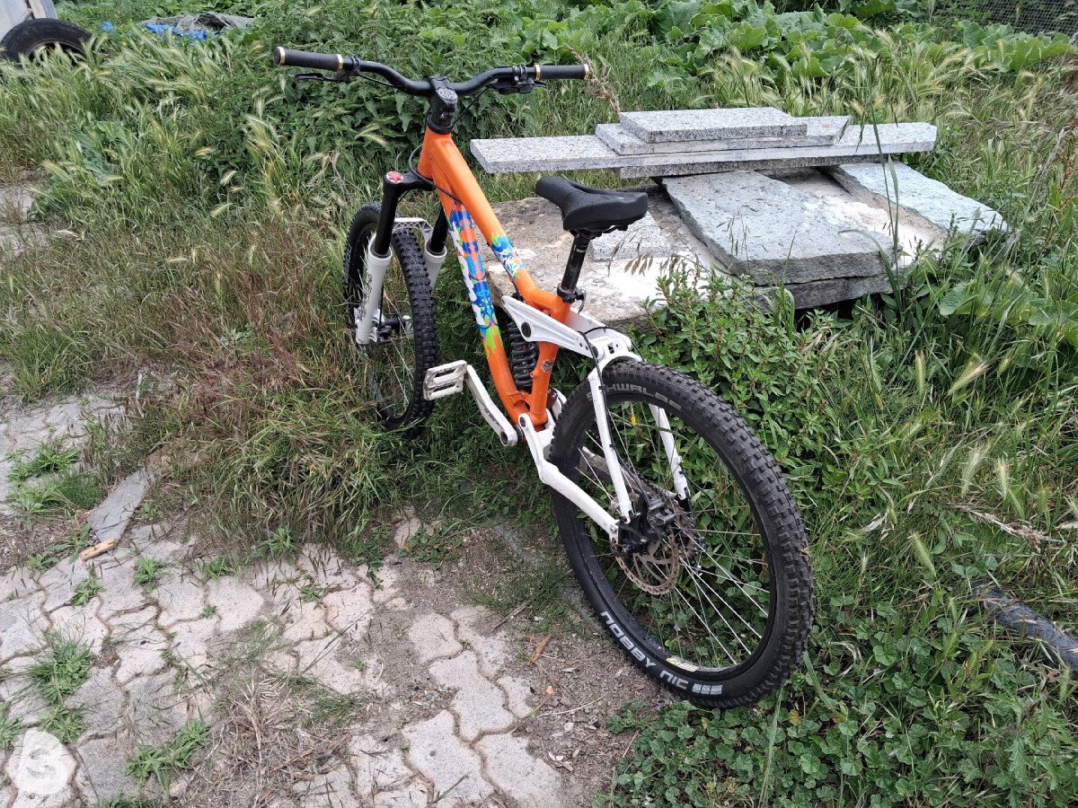 Kona Stinky 24 2009
