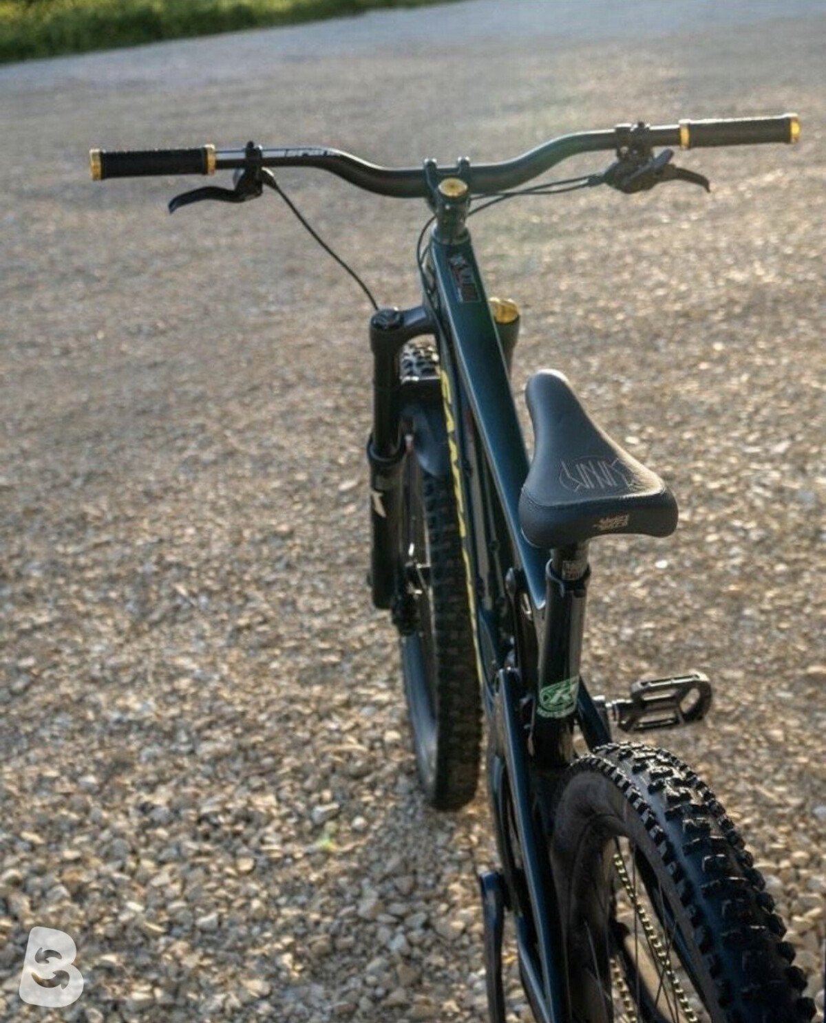 Santa Cruz Nomad V4 CC 2022