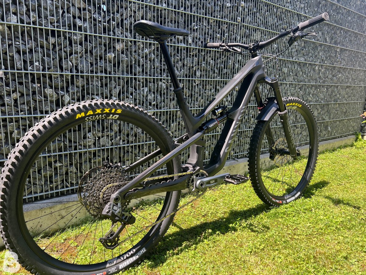 Canyon Spectral CF 8.0 2025