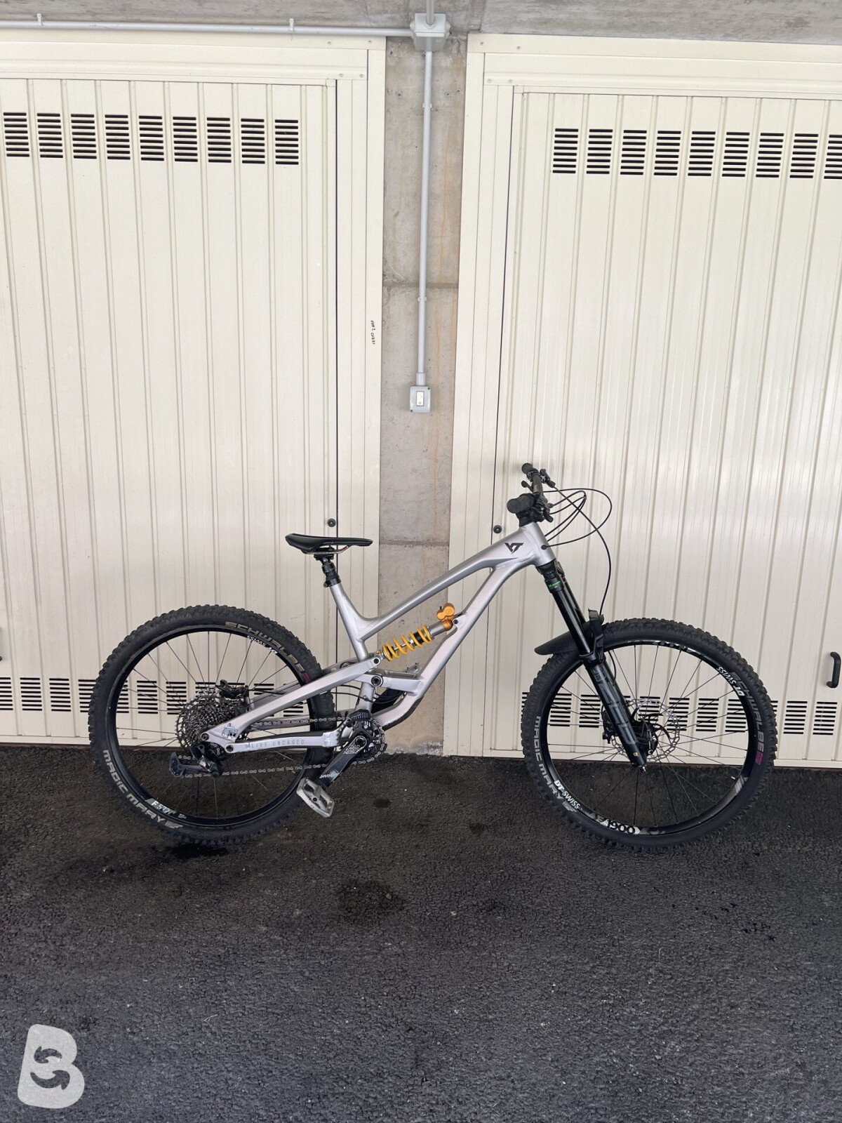 YT Industries Capra Base AL 2021