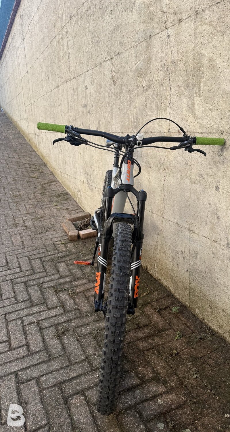 Giant Anthem Advanced 1 2018