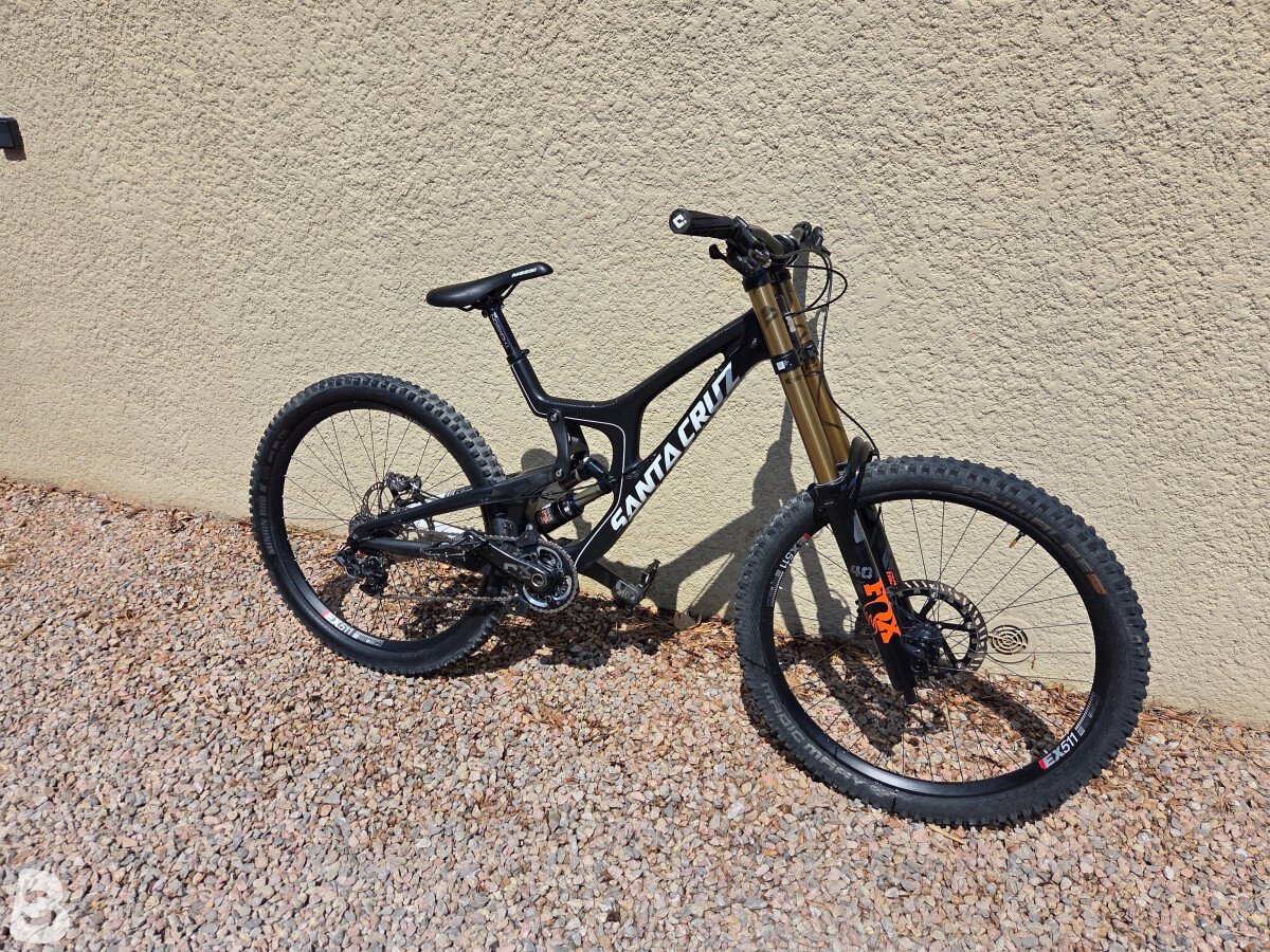 Santa Cruz V10 2018