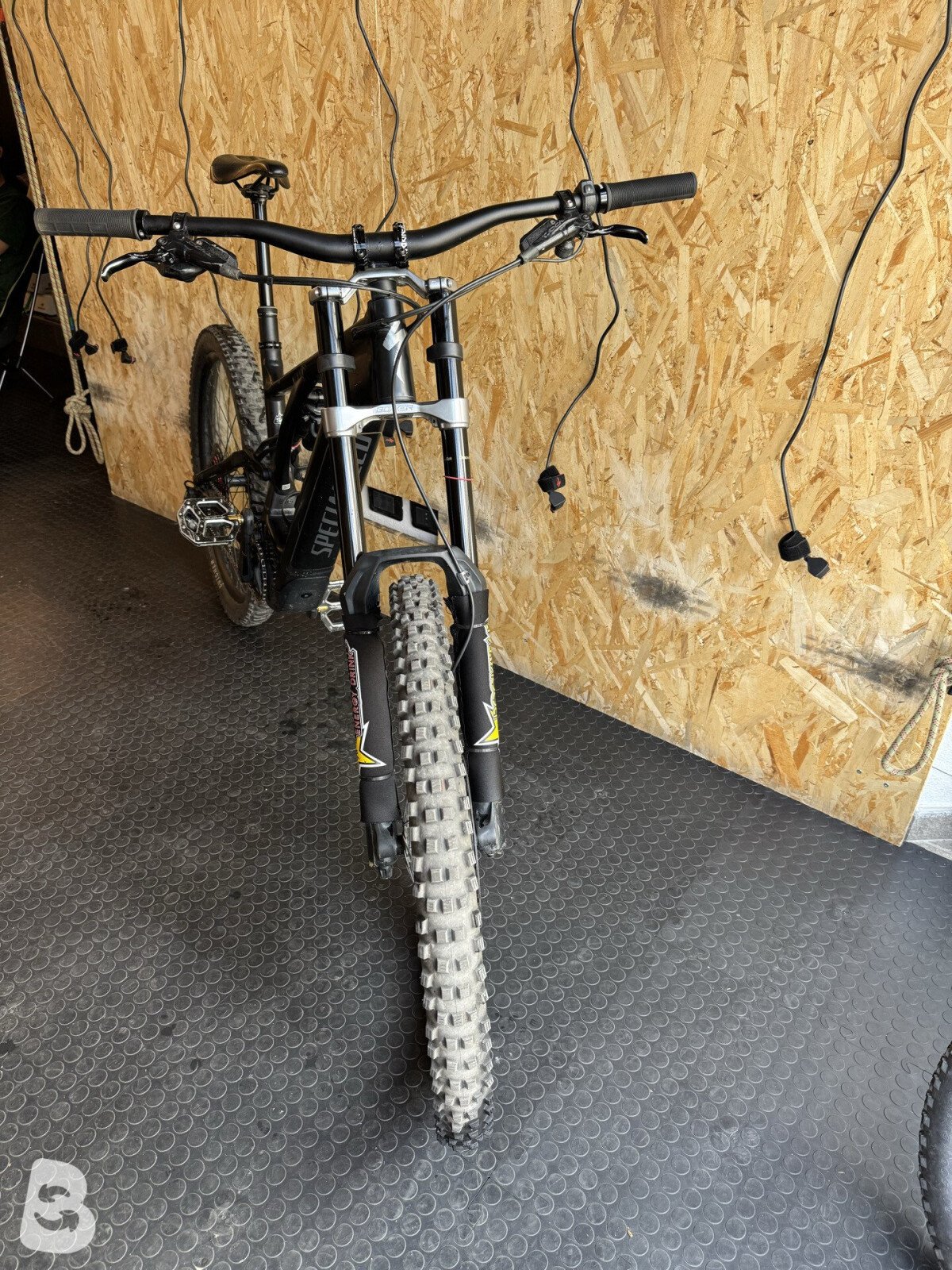 Specialized turbo kenevo expert 2021