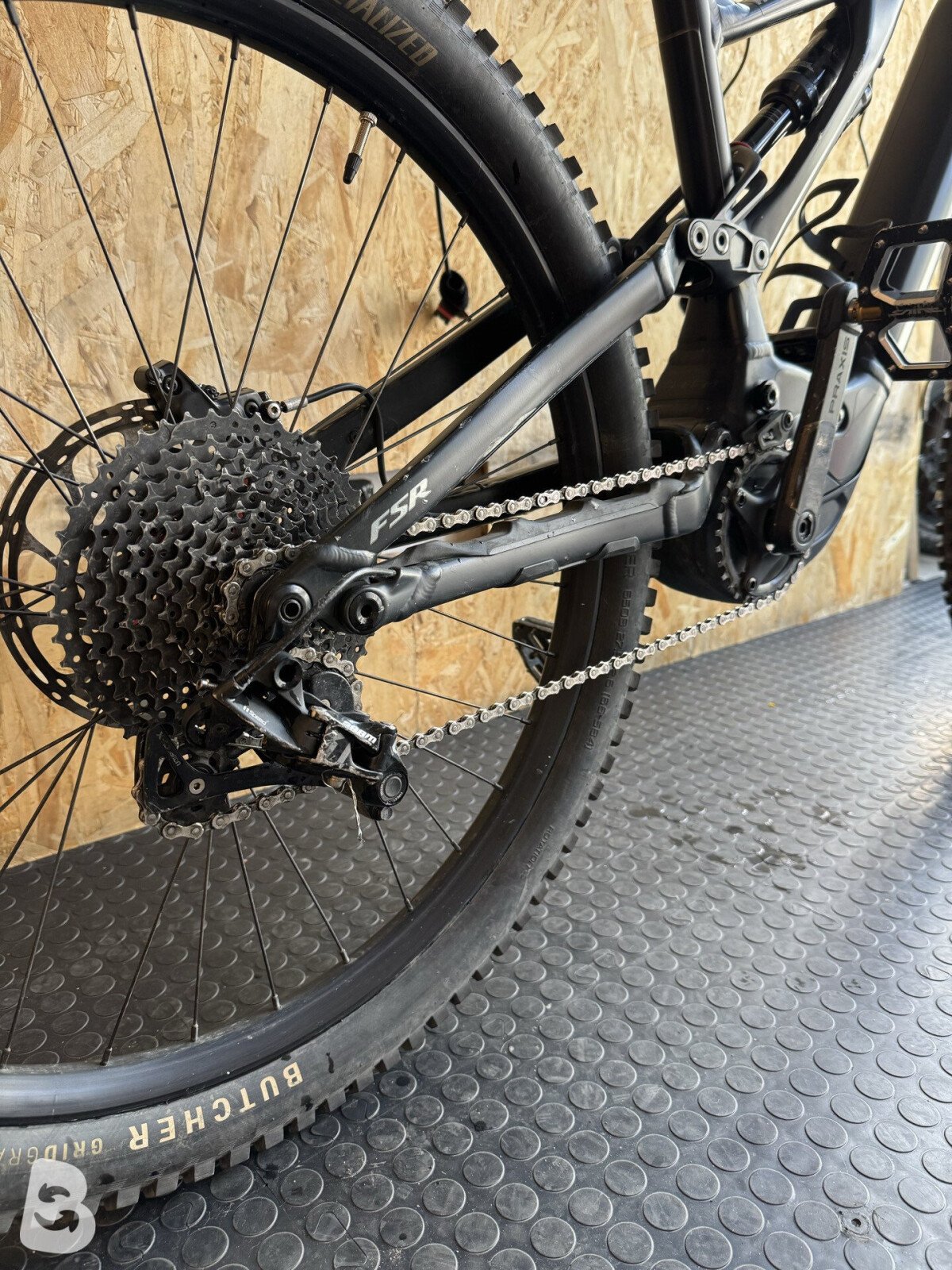 Specialized turbo kenevo expert 2021