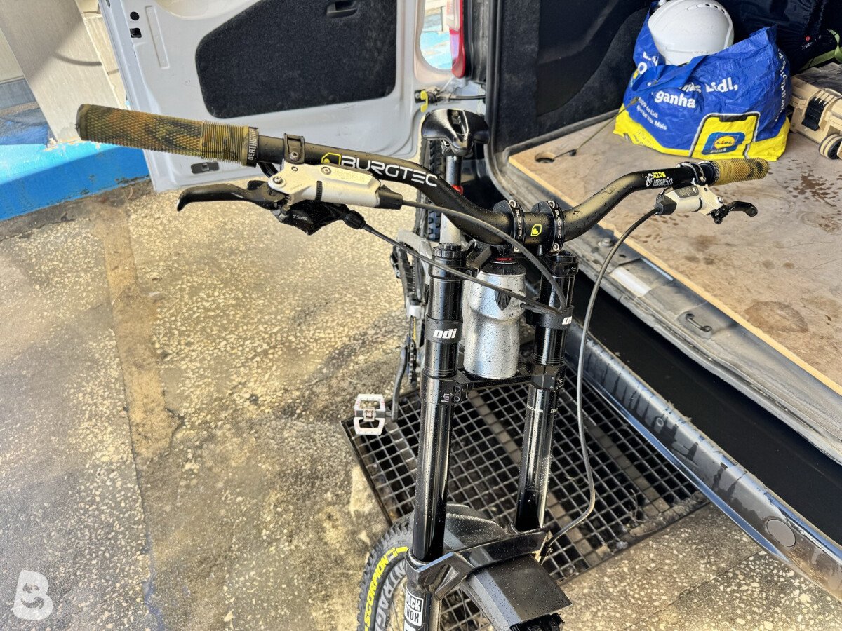 Trek Session 9 X01 2025
