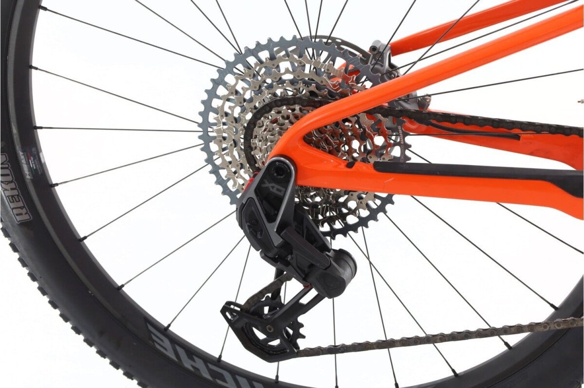 Berria Mako Pro AXS 2025