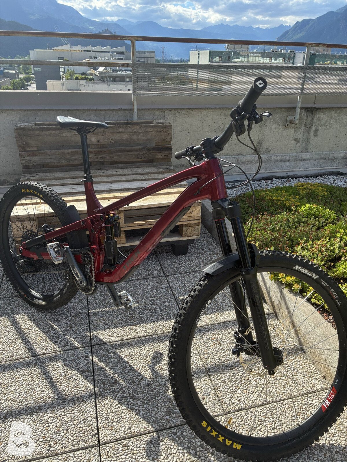 Trek Slash 9 GX AXS T-Type Gen 6 2024