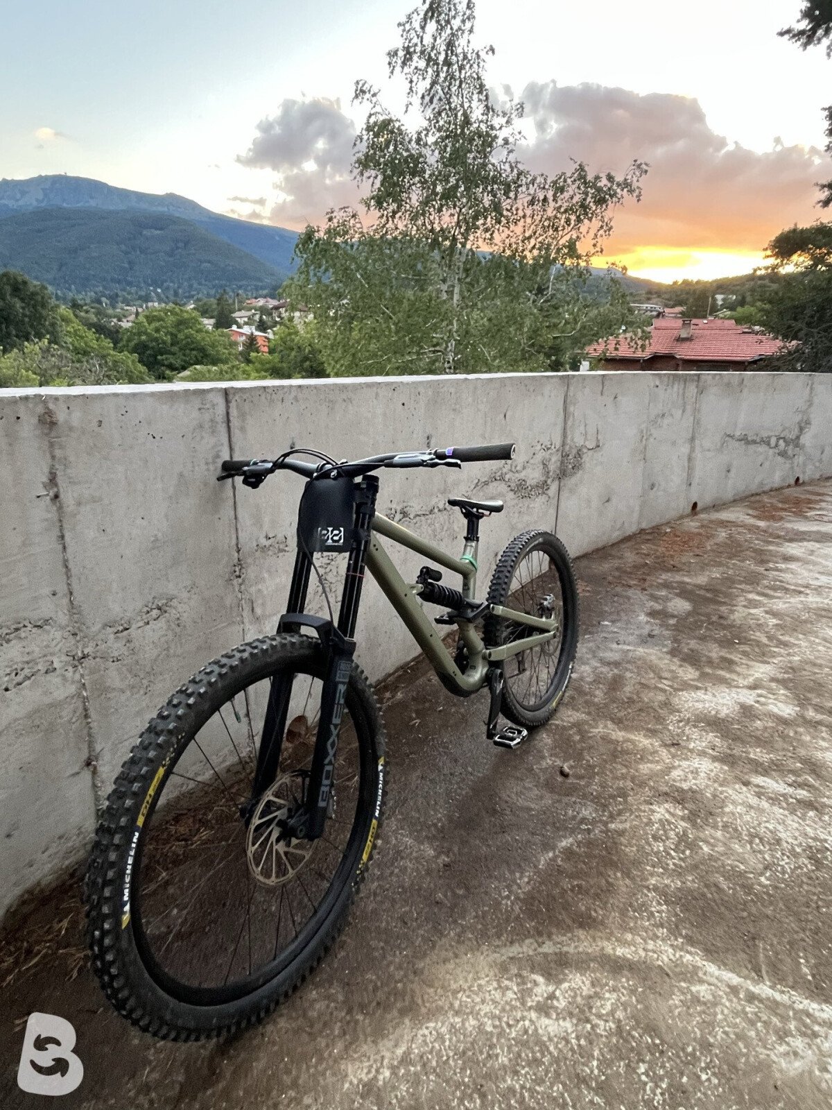 Specialized Status 170 2 DH Spruce 2025