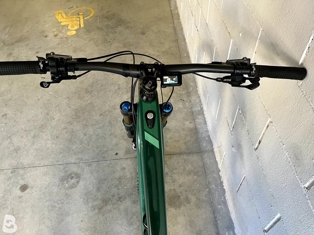 Pivot Shuttle LT Team XTR 2024