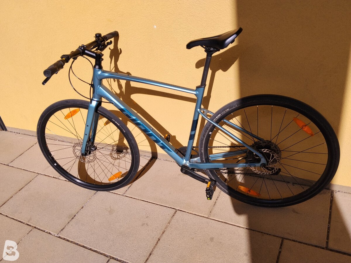 Giant FastRoad AR 1 2023