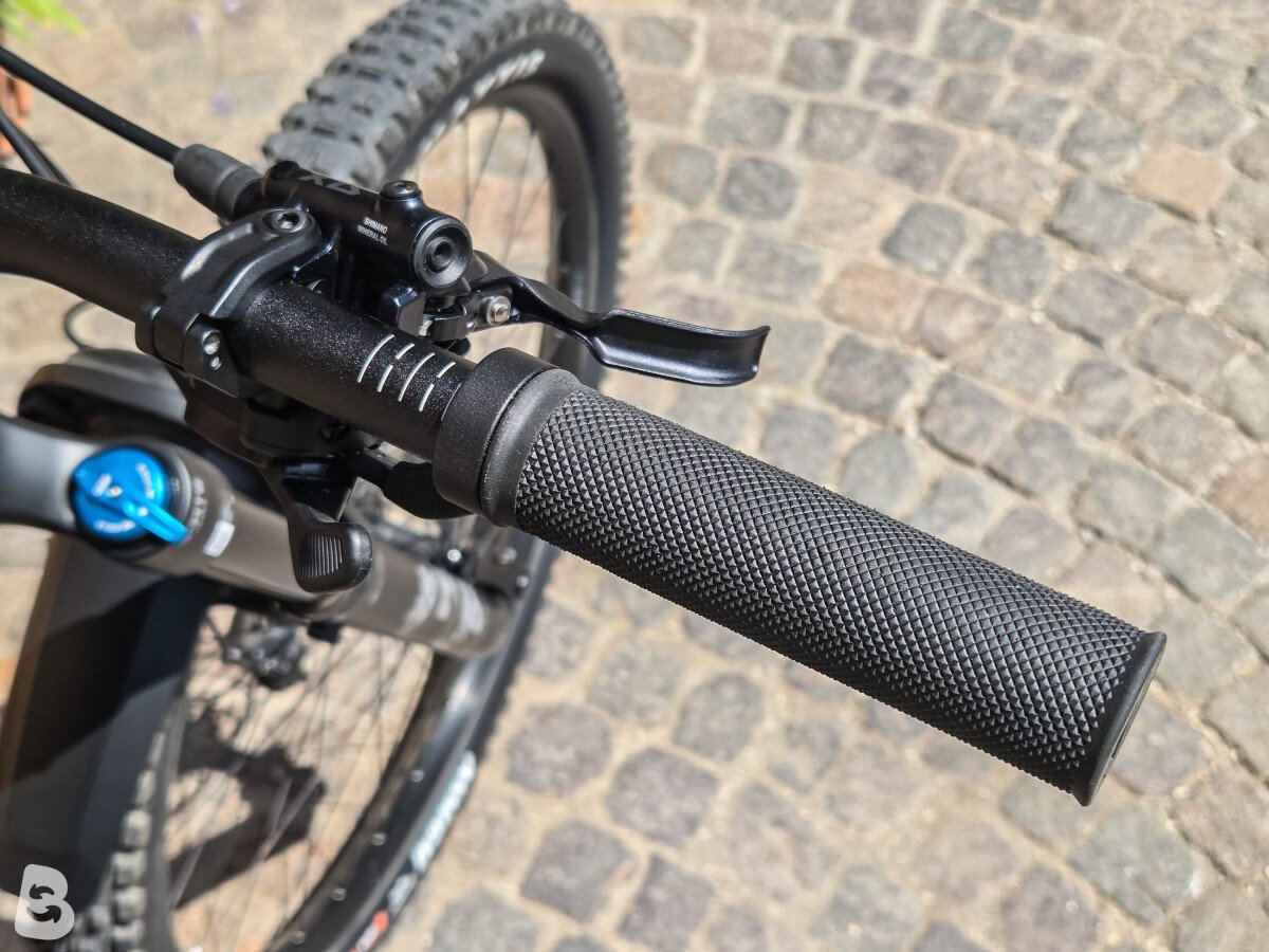Canyon Spectral:ON CF 8 2026