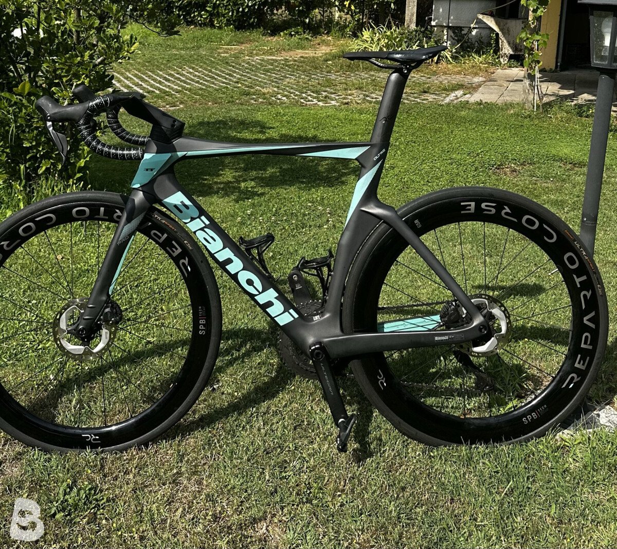 Bianchi Oltre PRO Ultegra Di2 2024