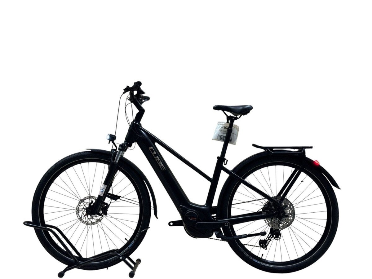 Cube Touring Hybrid Pro 625 Shimano Cues 2023