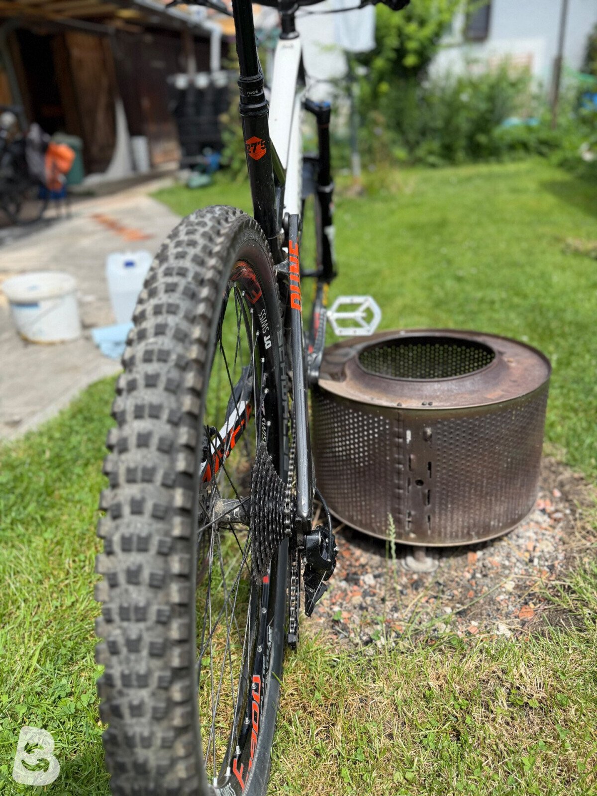 Mondraker Dune Carbon R 2018