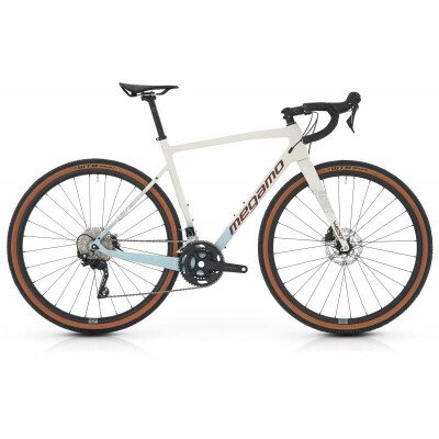 Megamo WEST 17 2025