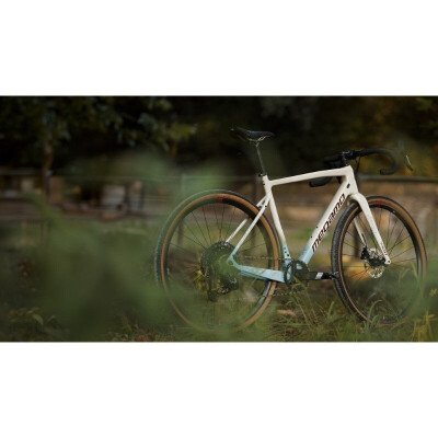 Megamo WEST 10 2025