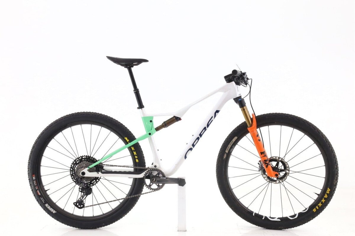 Orbea Oiz XT 2024
