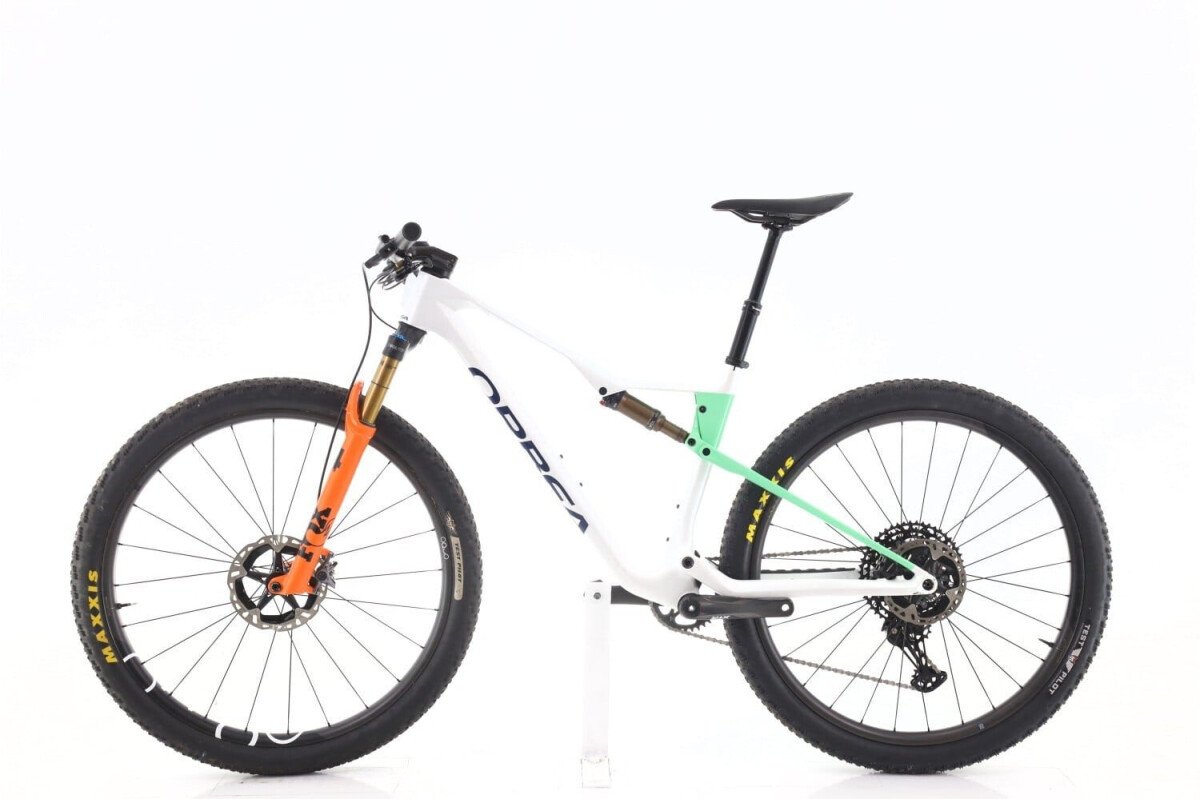 Orbea Oiz XT 2024