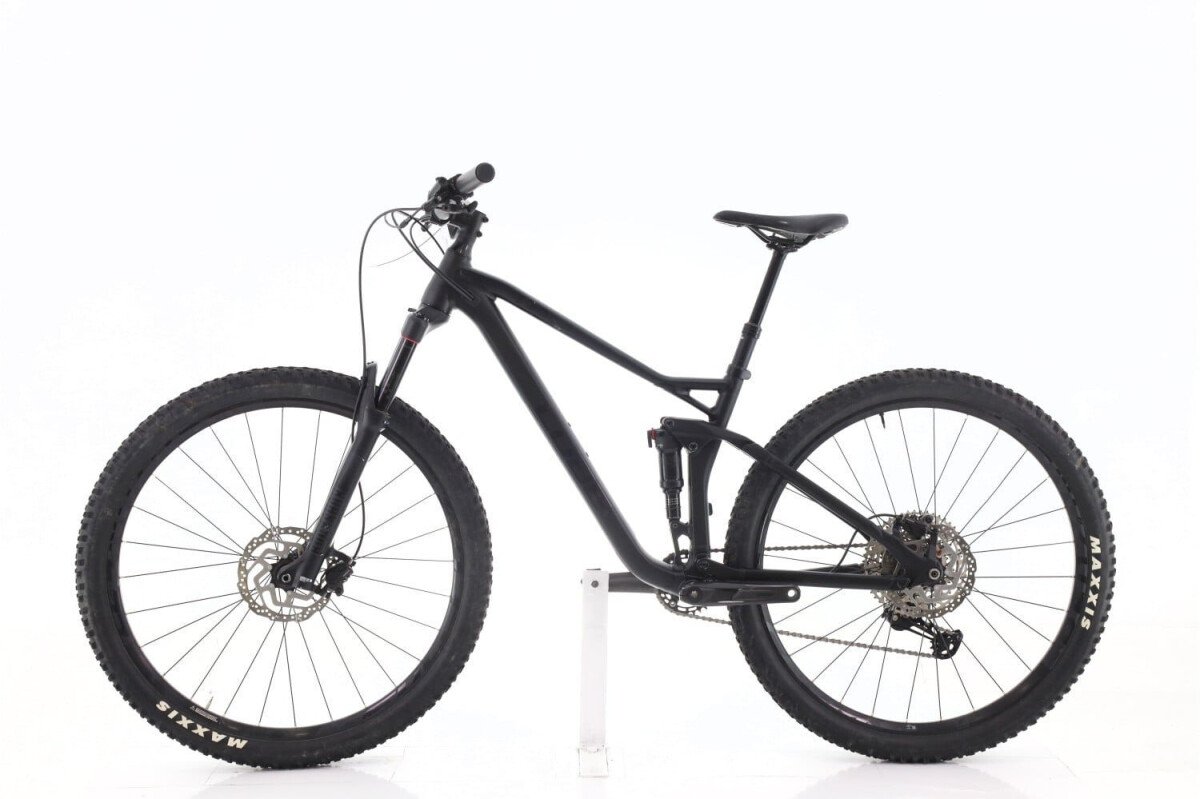 Cube Stereo Race XT 2024