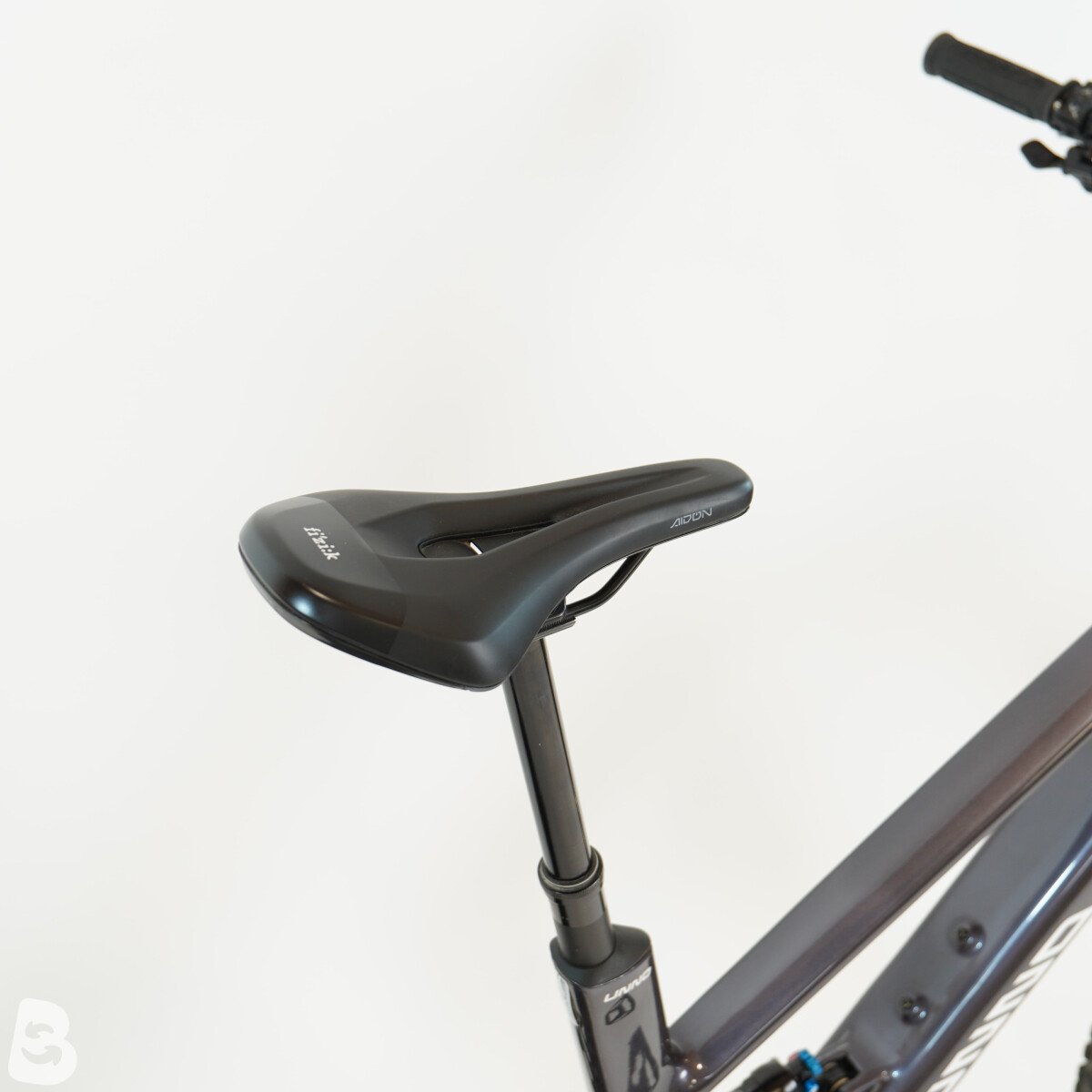 UNNO MITH Race - S2 Gebrauchtrad 2025