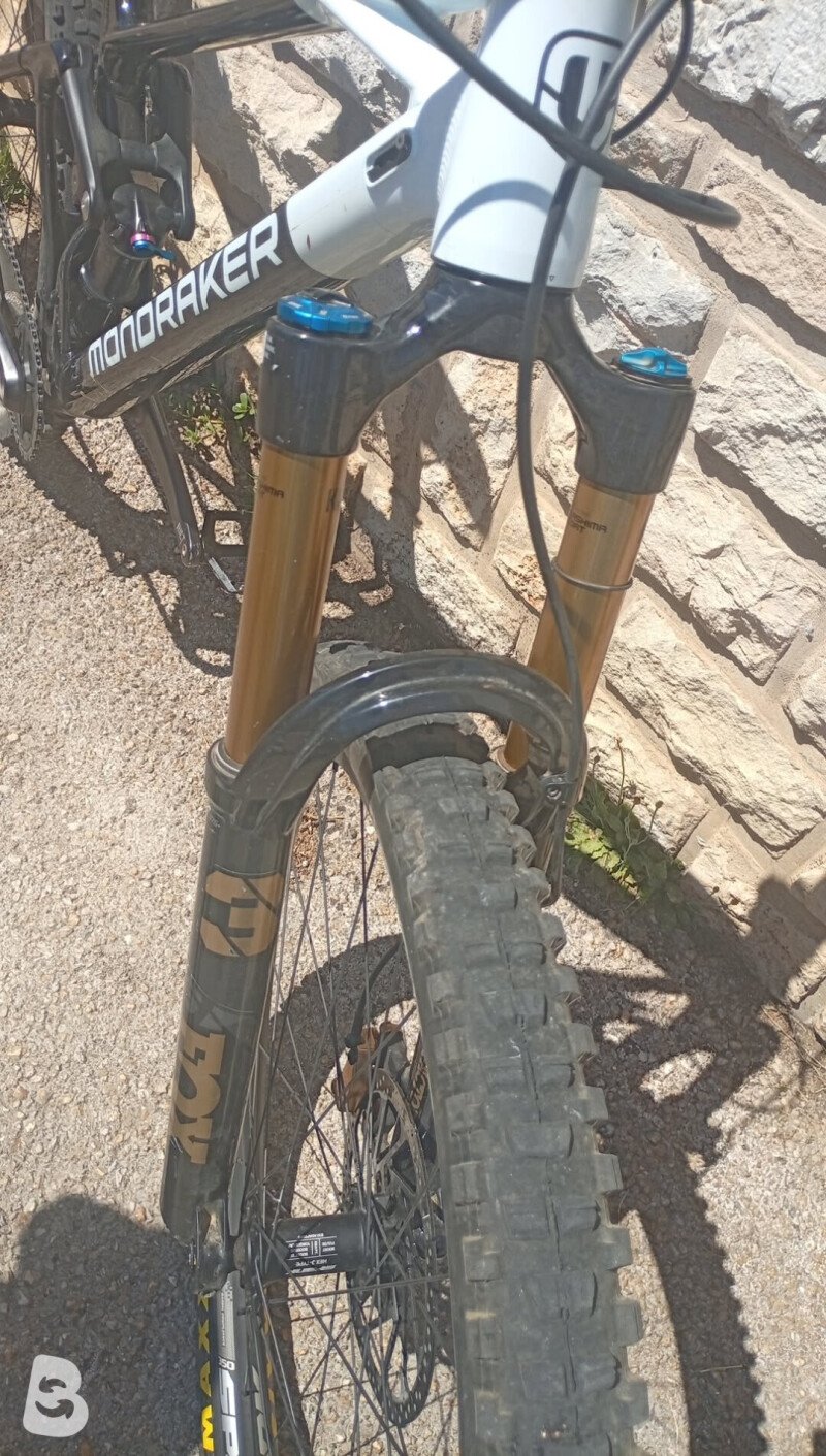 Mondraker RAZE 2023