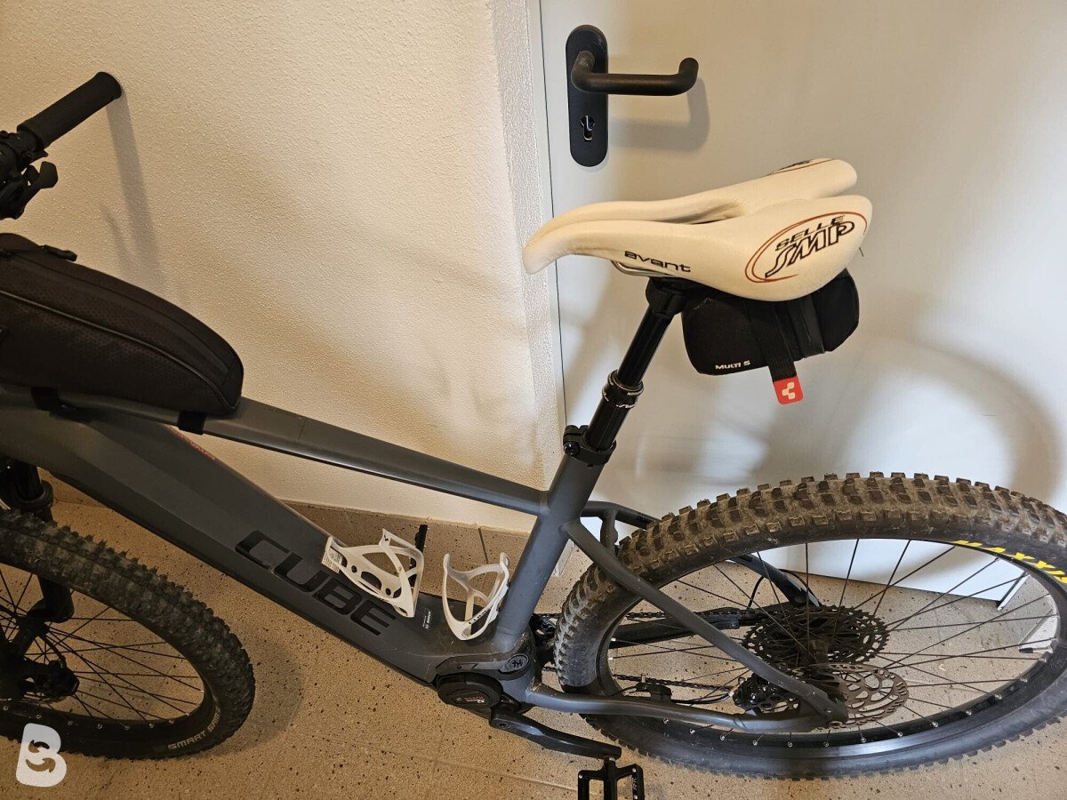 Cube REACTION HYBRID 29' size XXL batteria da 750Wh 1600 km percorsi cambio SRAM 2022