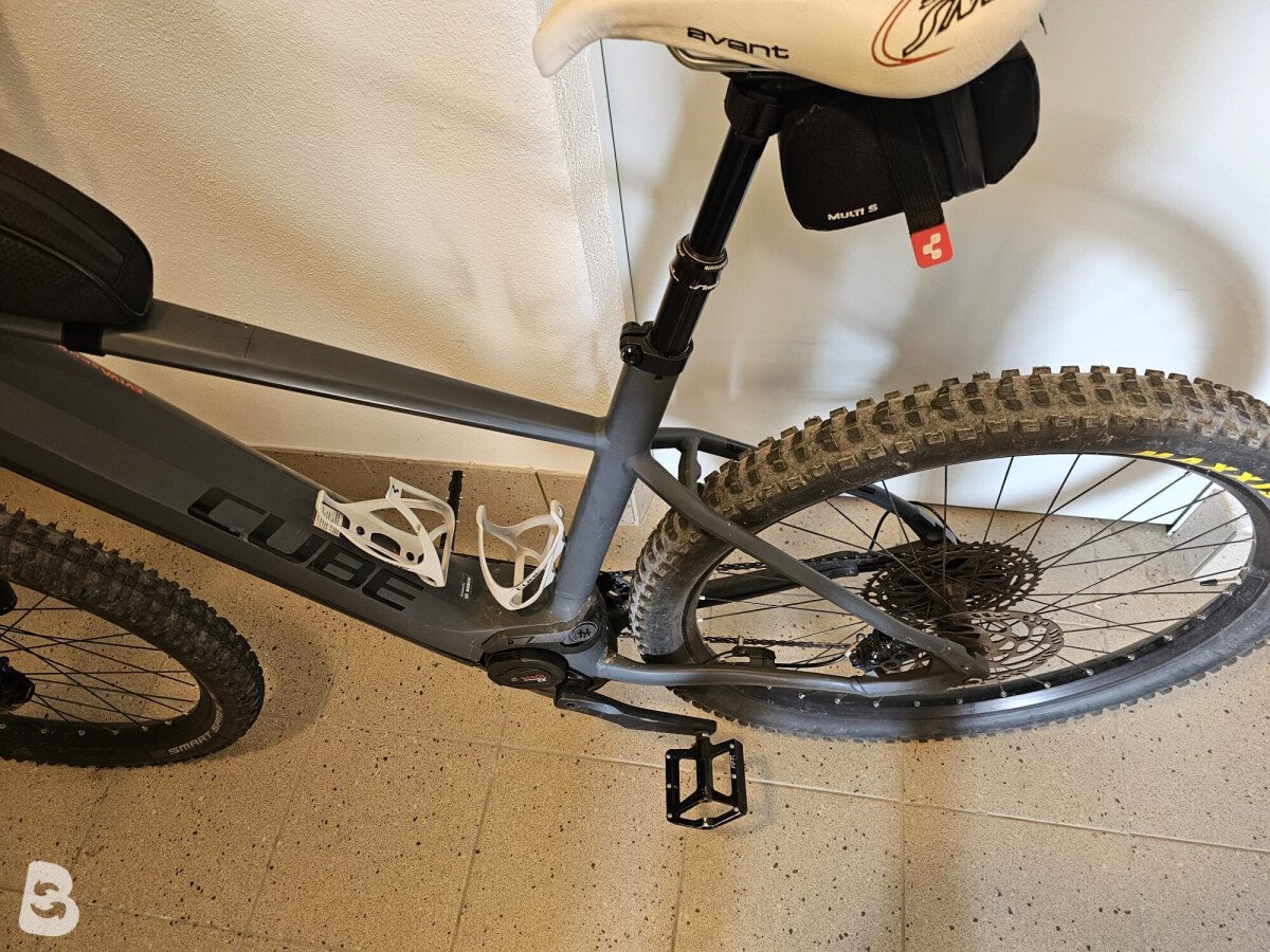 Cube REACTION HYBRID 29' size XXL batteria da 750Wh 1600 km percorsi cambio SRAM 2022
