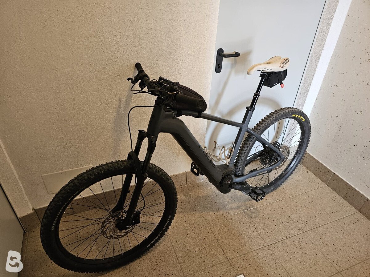 Cube REACTION HYBRID 29' size XXL batteria da 750Wh 1600 km percorsi cambio SRAM 2022