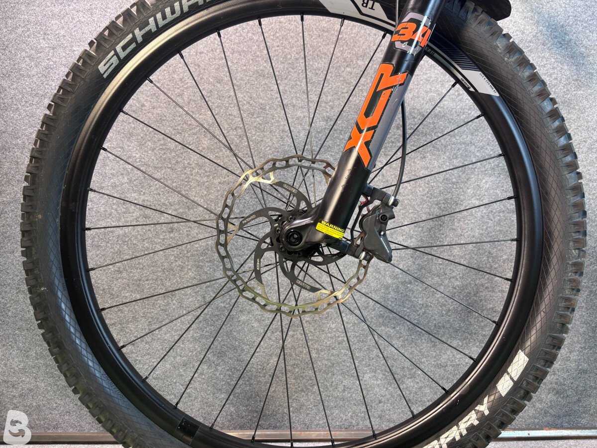 Megamo AYRON FORCE 40 EP6 2023