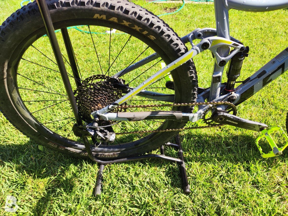 Giant Stance 1 2020