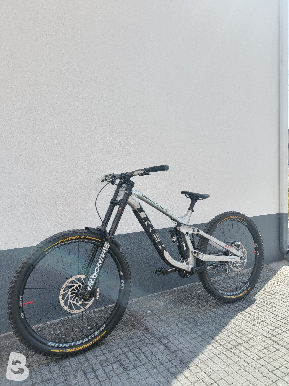 Trek Session 9 X01 2024