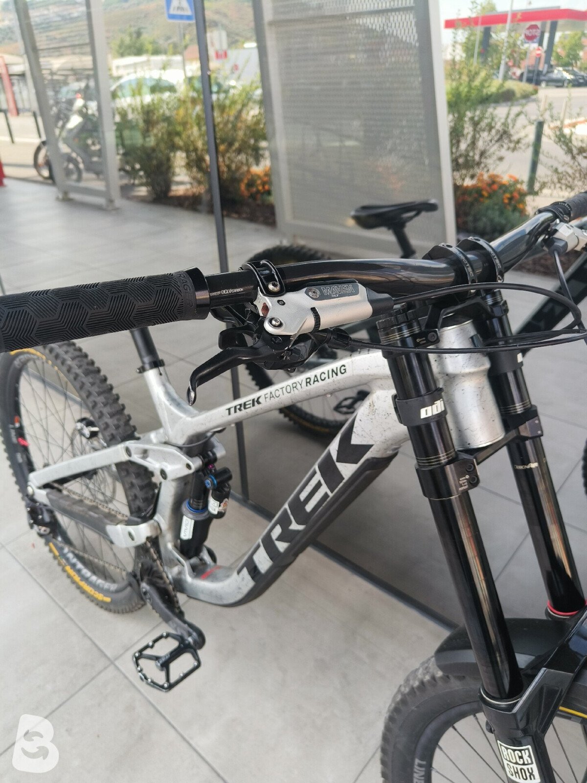 Trek Session 9 X01 2024
