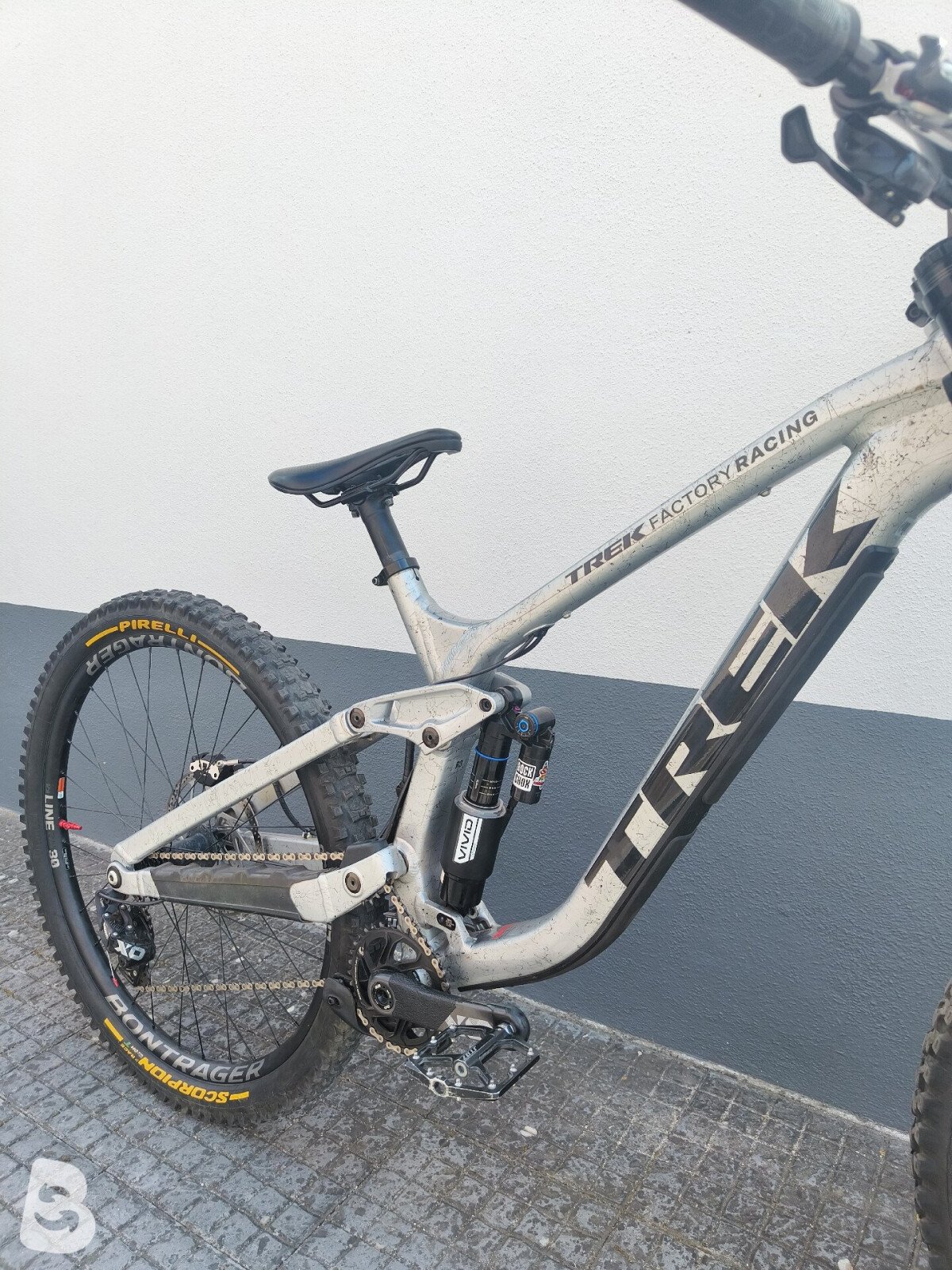 Trek Session 9 X01 2024