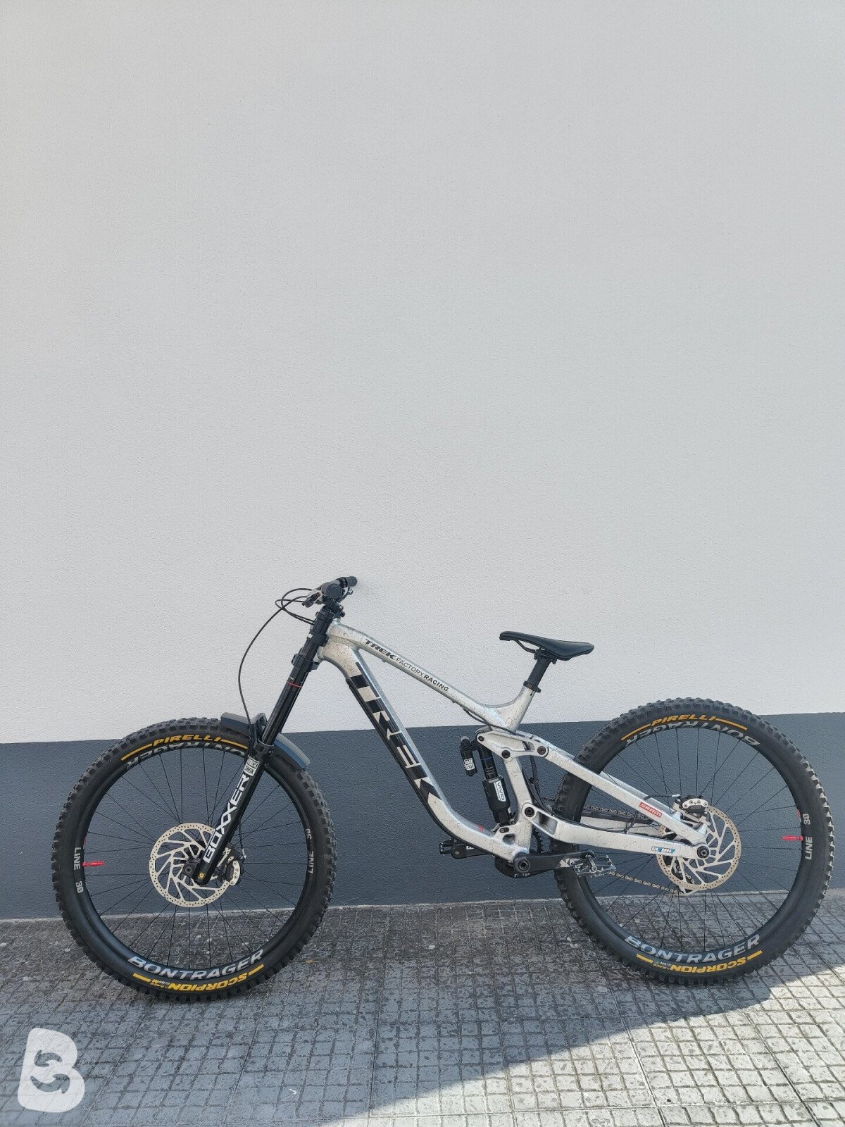 Trek Session 9 X01 2024