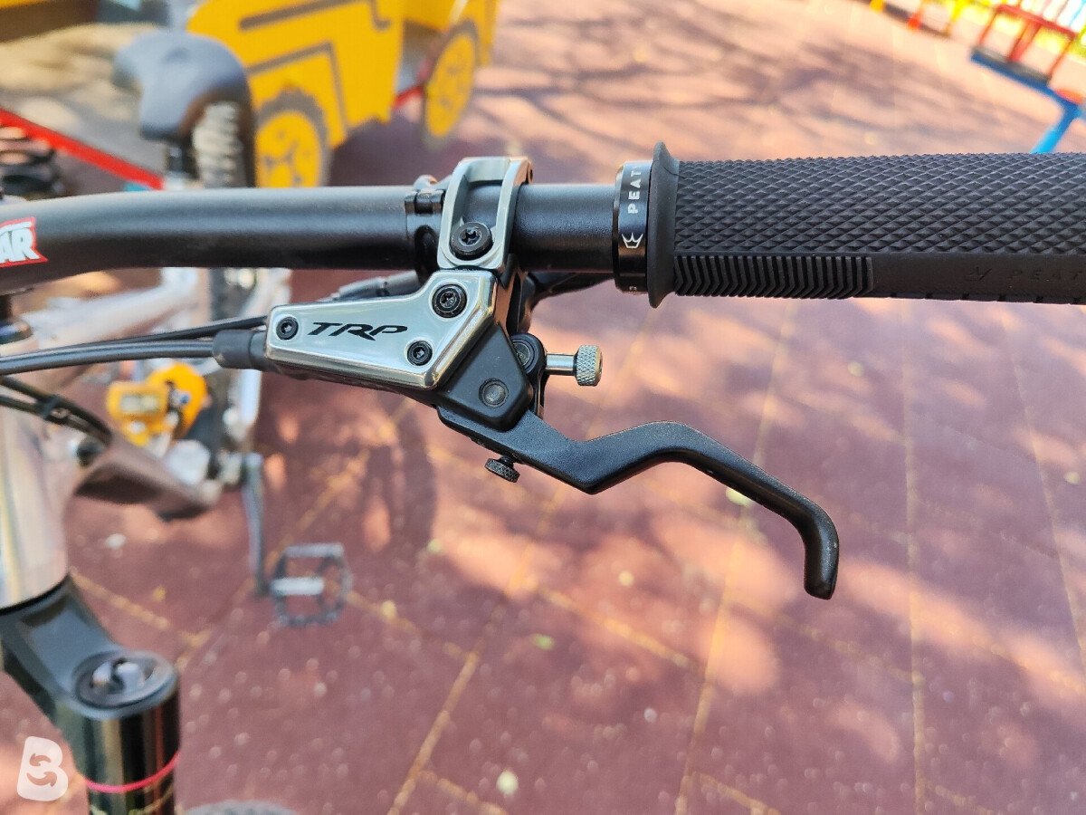 Commencal Clash 2024
