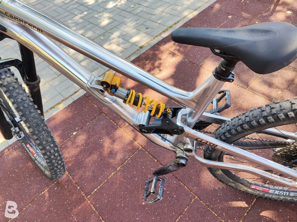 Commencal Clash 2024